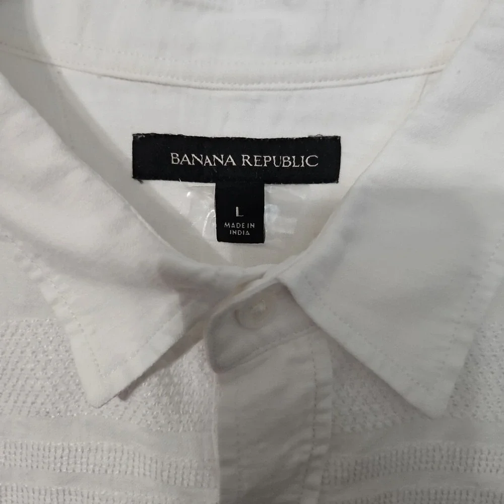 Banana Republic White Men's Button Up‎ Large